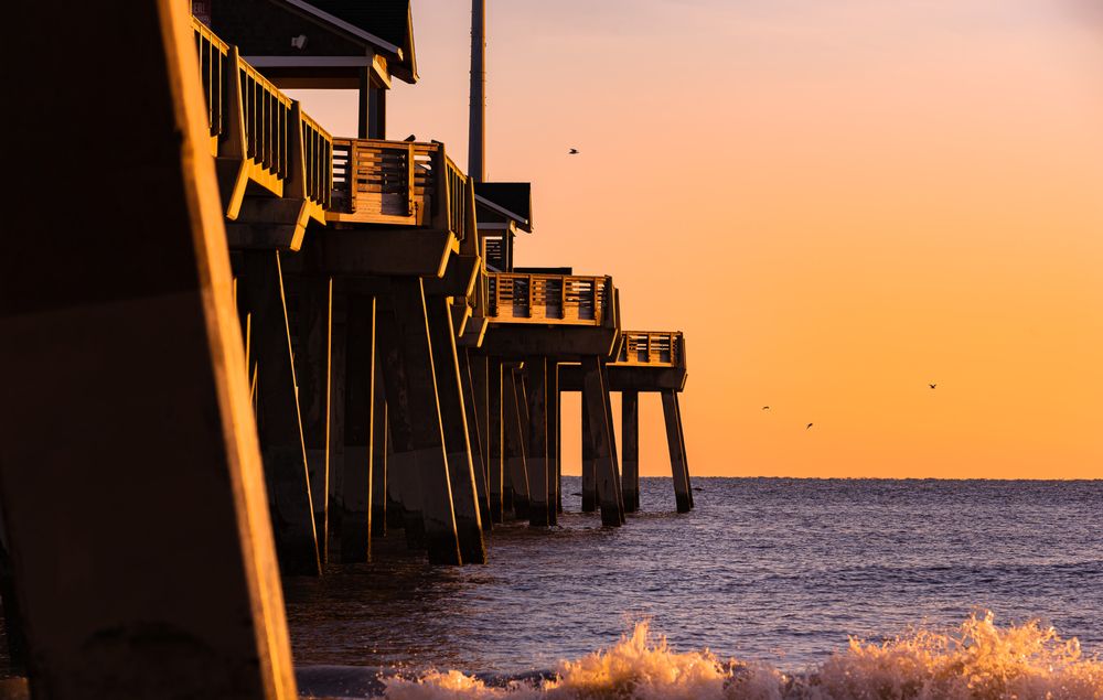Side details of Jennette's Pier