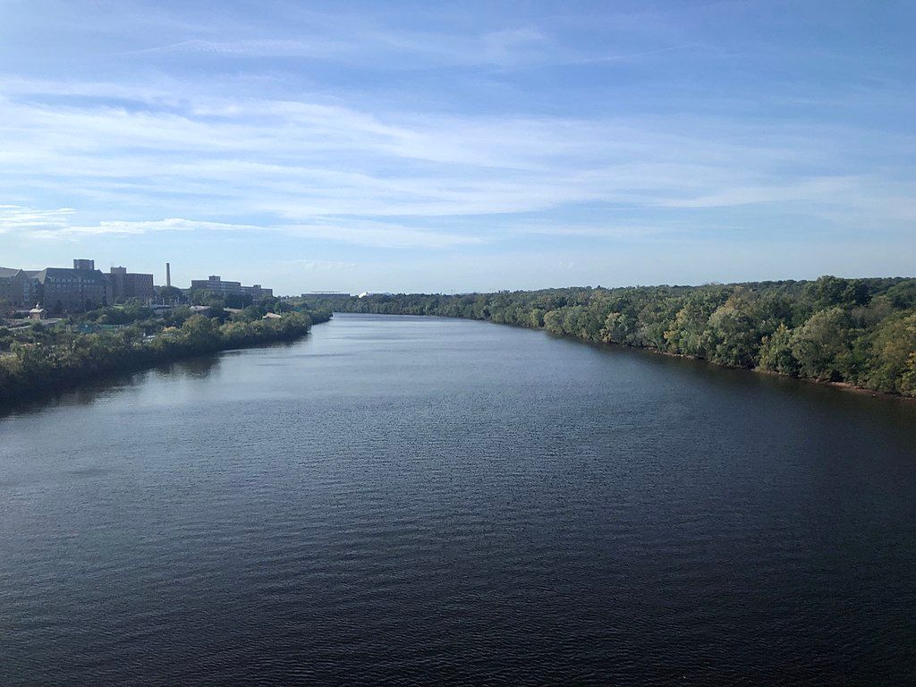 The waters of Raritan River