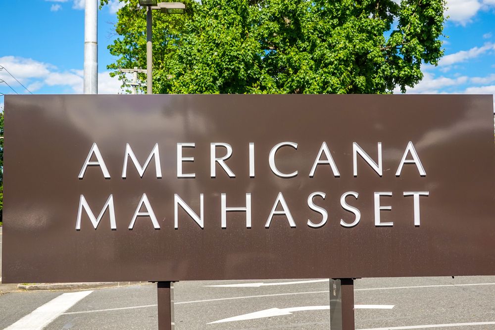 Signage of Americana Manhasset