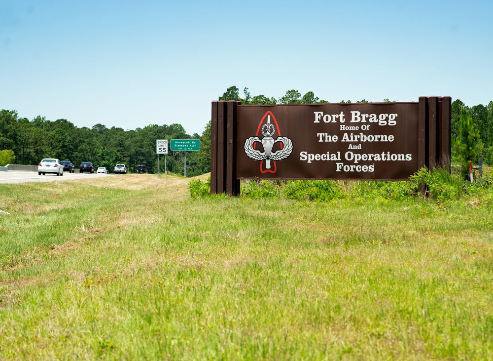 Welcome sign of Fort Bragg