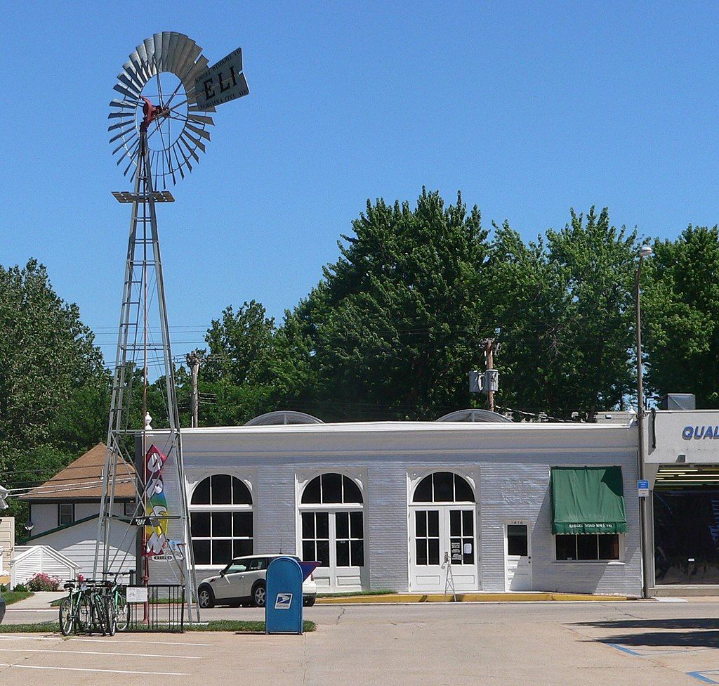 Front view of Kregel Windmill Factory Museum's exterior