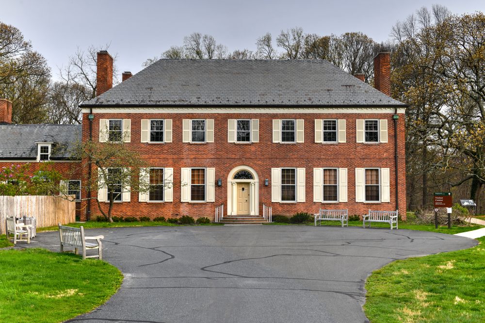 A building at Sagamore Hill National Historic Site
