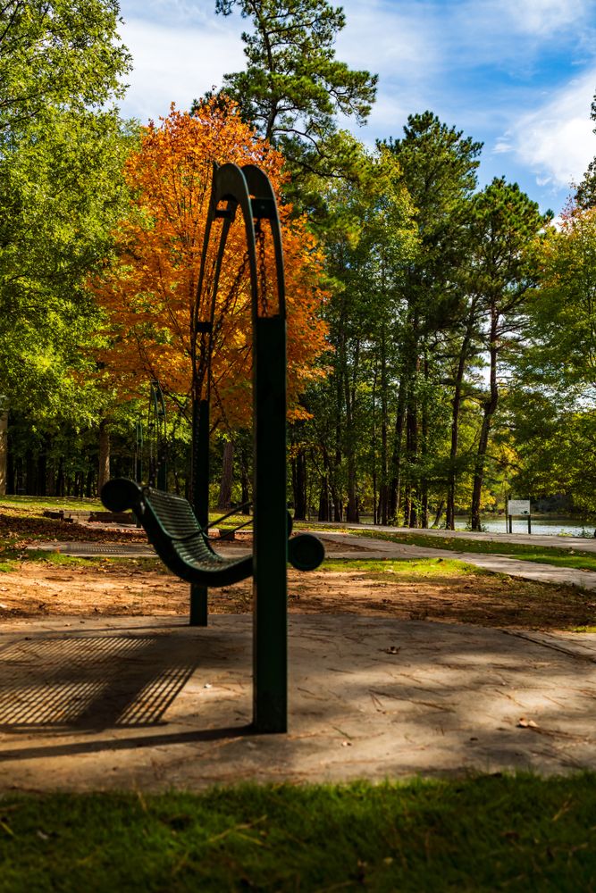 A bench swing at Turner Lake Park
