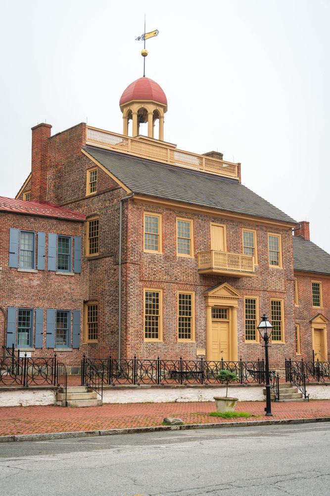 Exterior of the New Castle Court House Museum