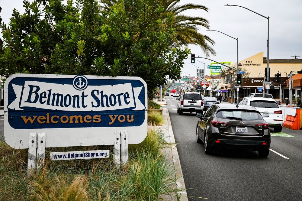 Welcome sign of Belmont Shore