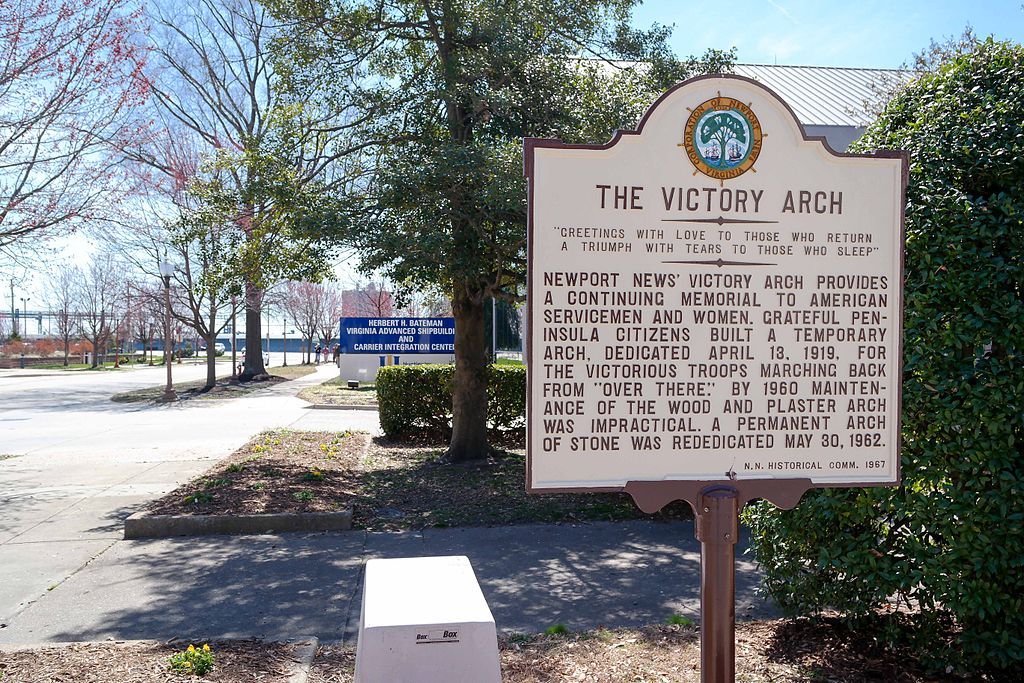 History marker of the Newport News Victory Arch