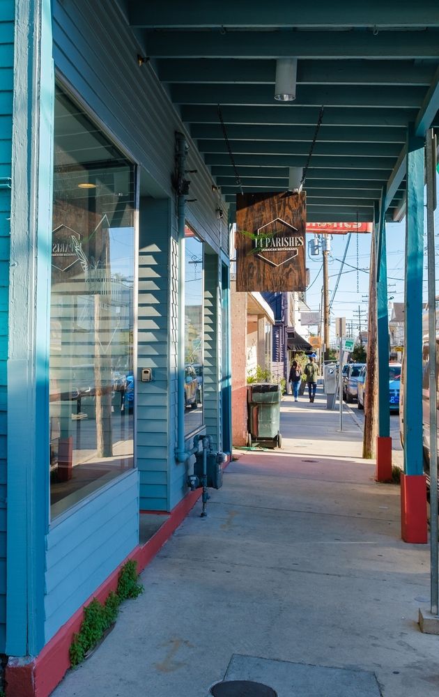 Restaurant at Oak Street