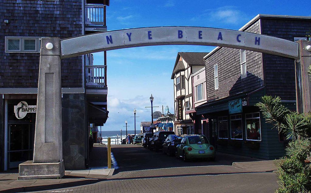 Archway of Nye Beach