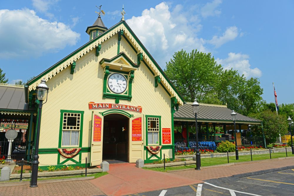 Train station in Clark's Trading Post