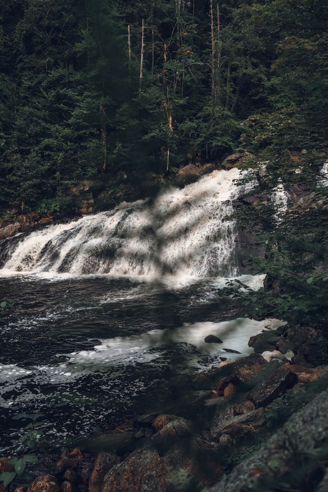 Daytime view of the beautiful Profile Falls
