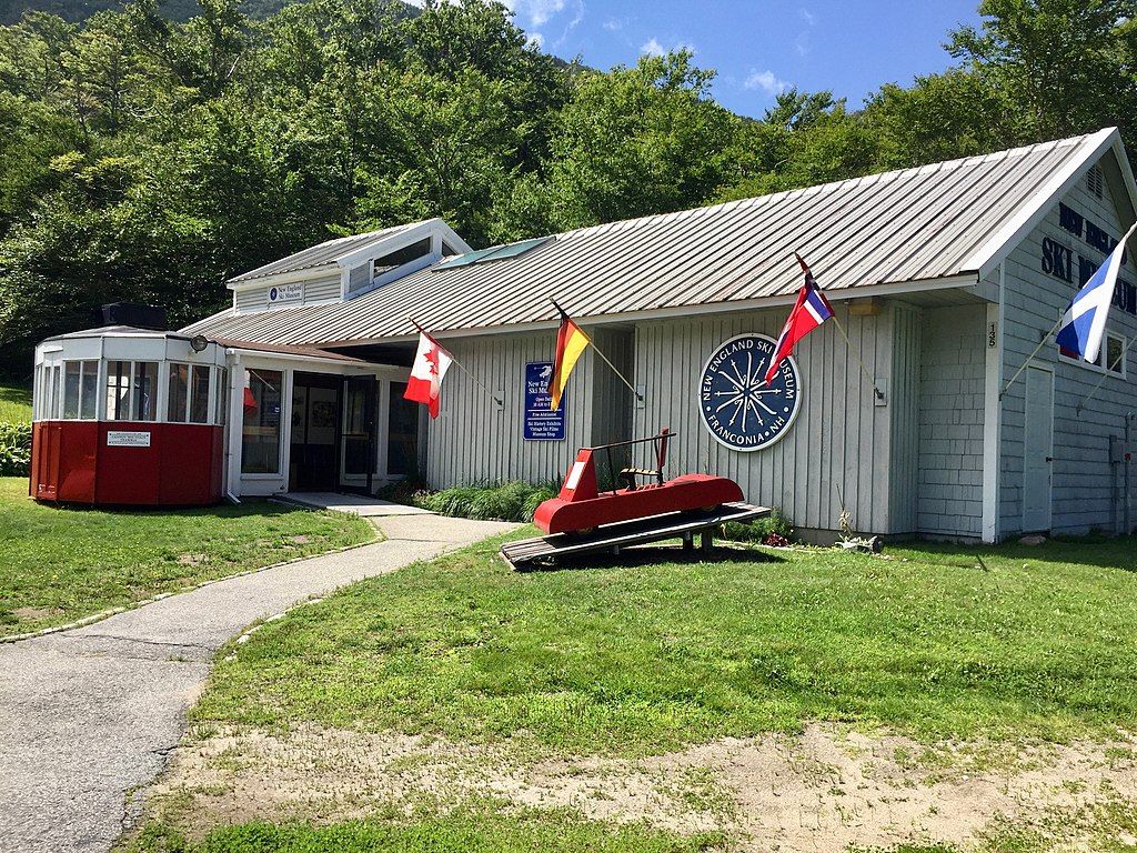 Exterior of New England Ski Museum