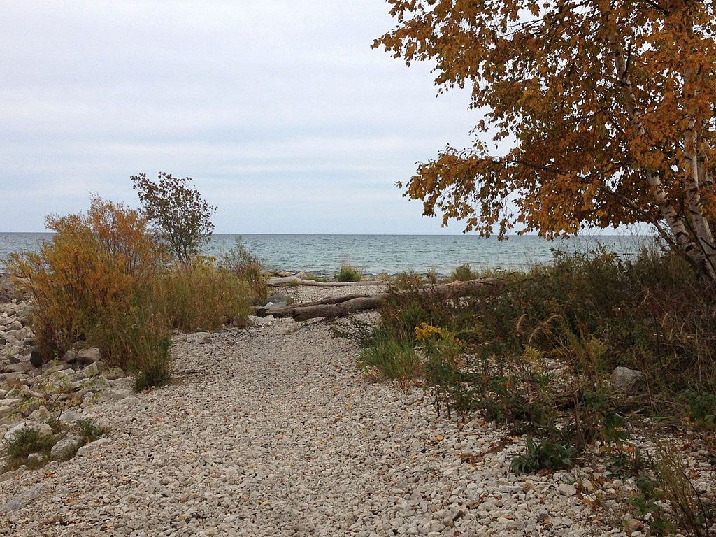 Trail at Harrington Beach State Park