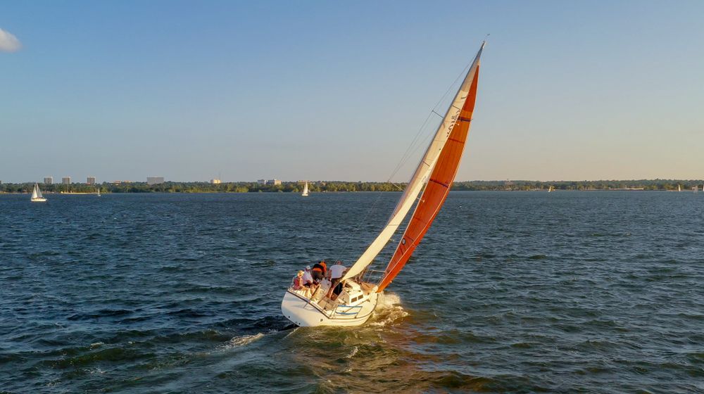 A sailboat on the waters of Lake Hefner