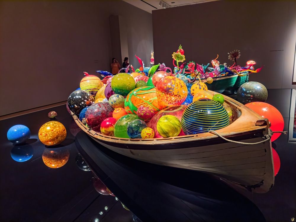 Dale Chihuly collection in Oklahoma City Museum of Art