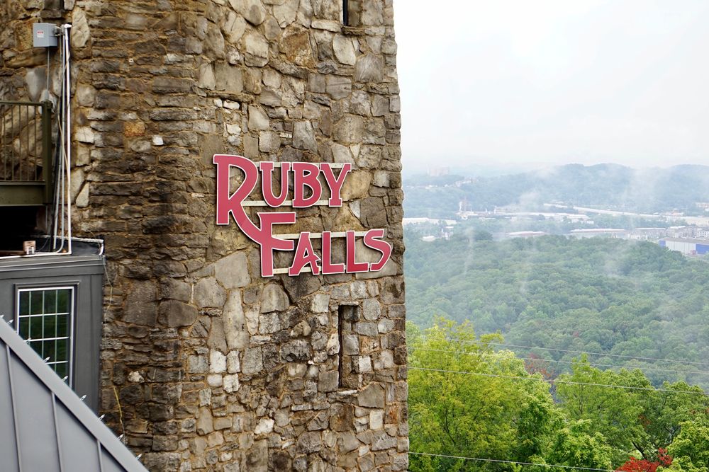 Tower sign of Ruby Falls