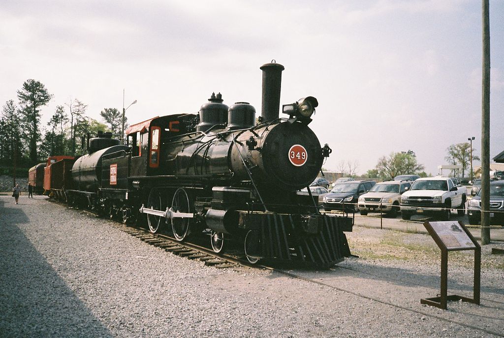 A steam locomotive at Tennessee Valley Road Museum
