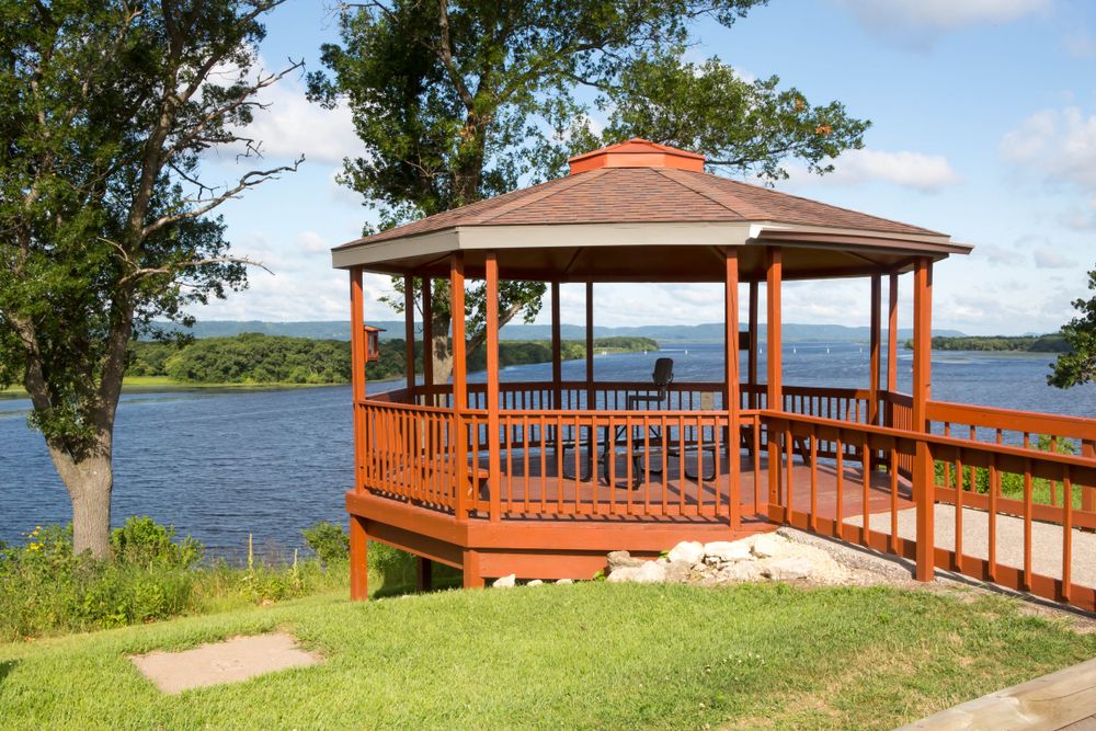 Observation deck at Lake Onalaska