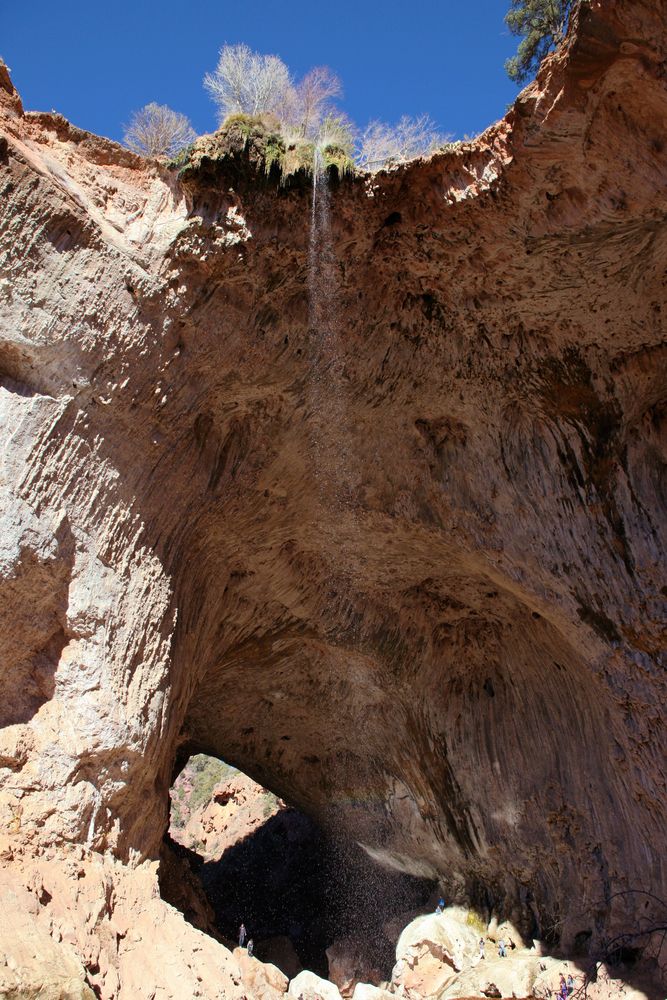 Daytime view of the Tonto Natural Bridge