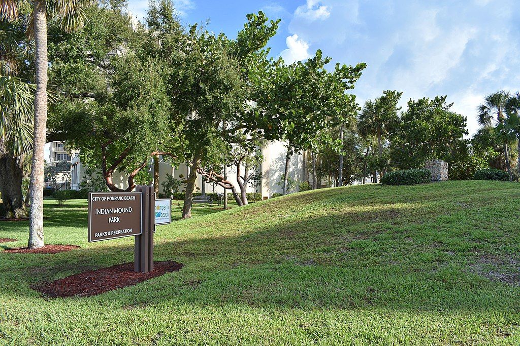 The grounds of Indian Mound Park