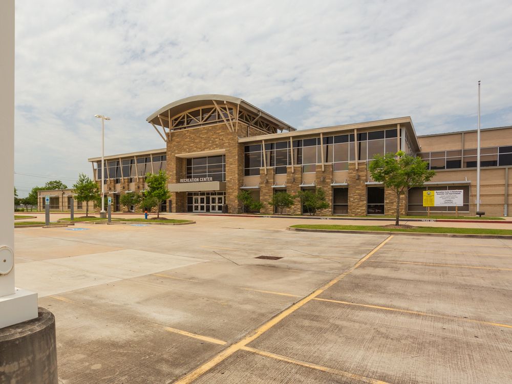Exterior view of the pearland recreation center building.