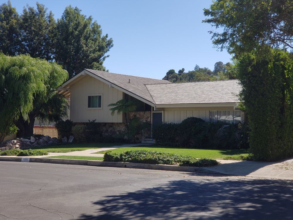 View of Brady Bunch House
