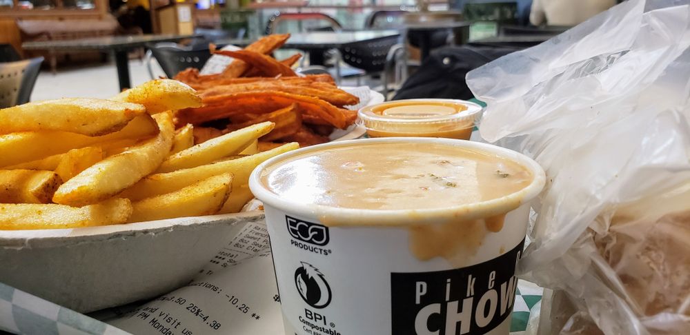 Chowder bowl and chips in Pike Place Chowder