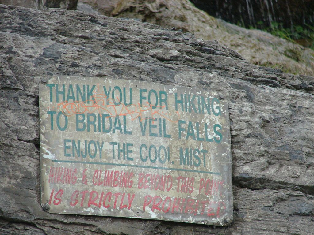A sign at Bridal Veil Falls