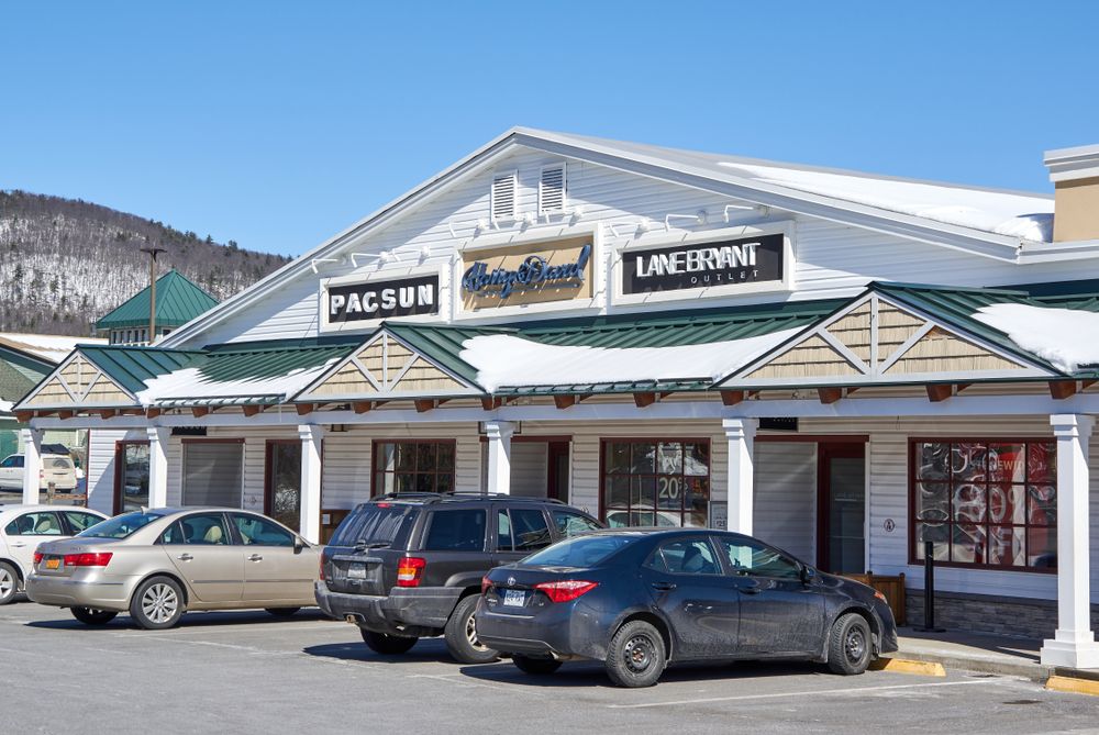 Shops at Factory Outlets at Lake George