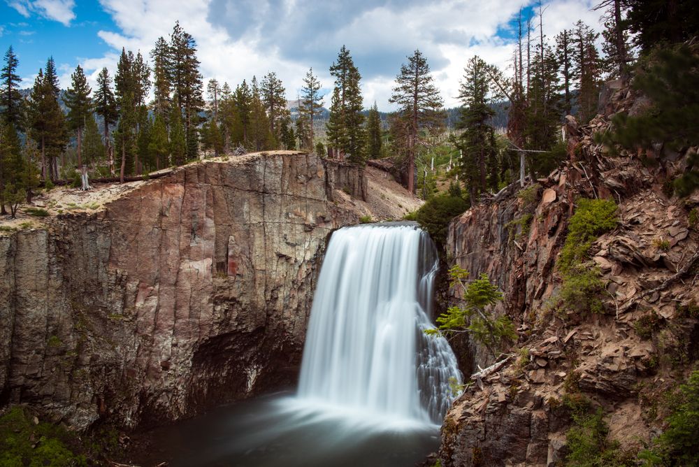 Rainbow Falls in Mammoth Lake 