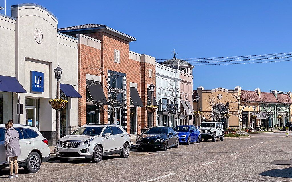 Shops along The Village of Rochester Hills