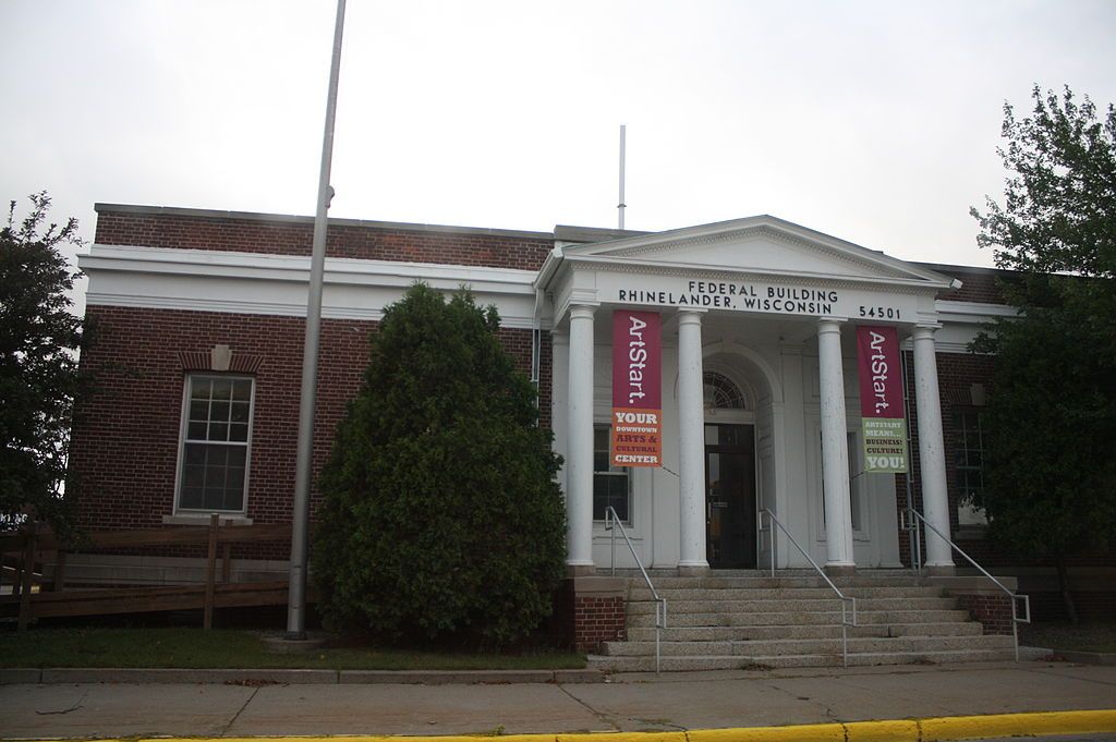 Exterior of the Artstart, Inc.'s federal building headquarters