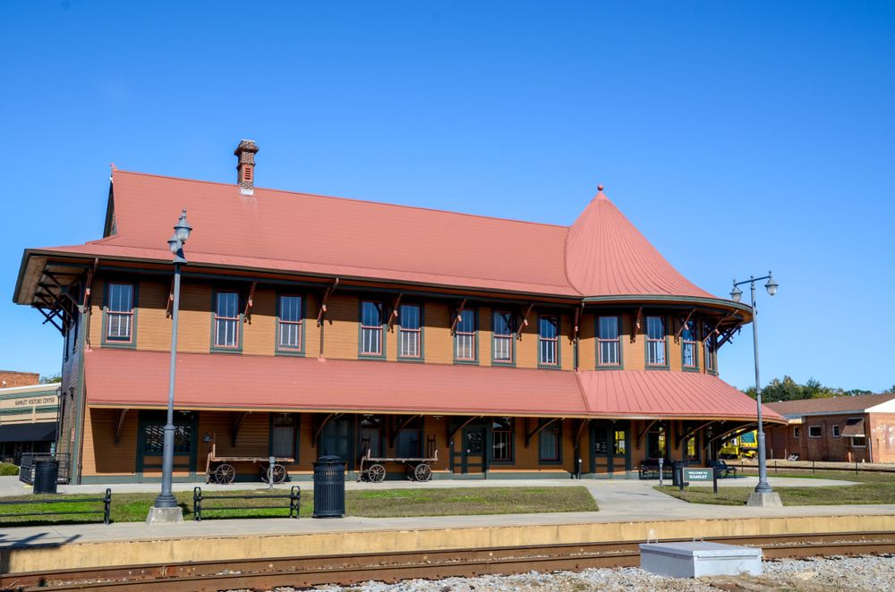 Facade of the Hamlet Depot & Museums