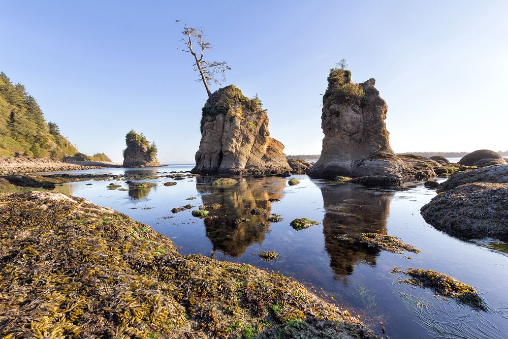 Scenic view of The Three Graces.