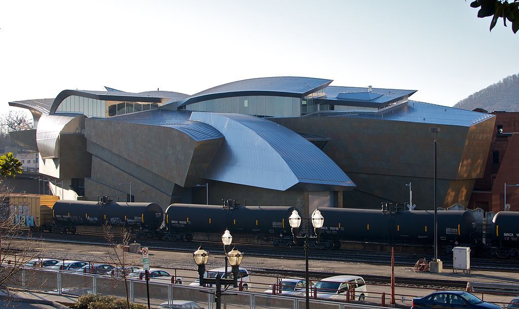 Exterior of Taubman Museum of Art