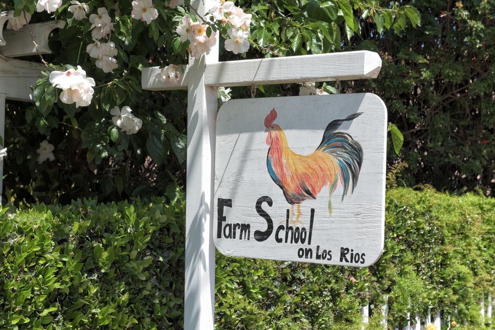 Name sign of Farm School.
