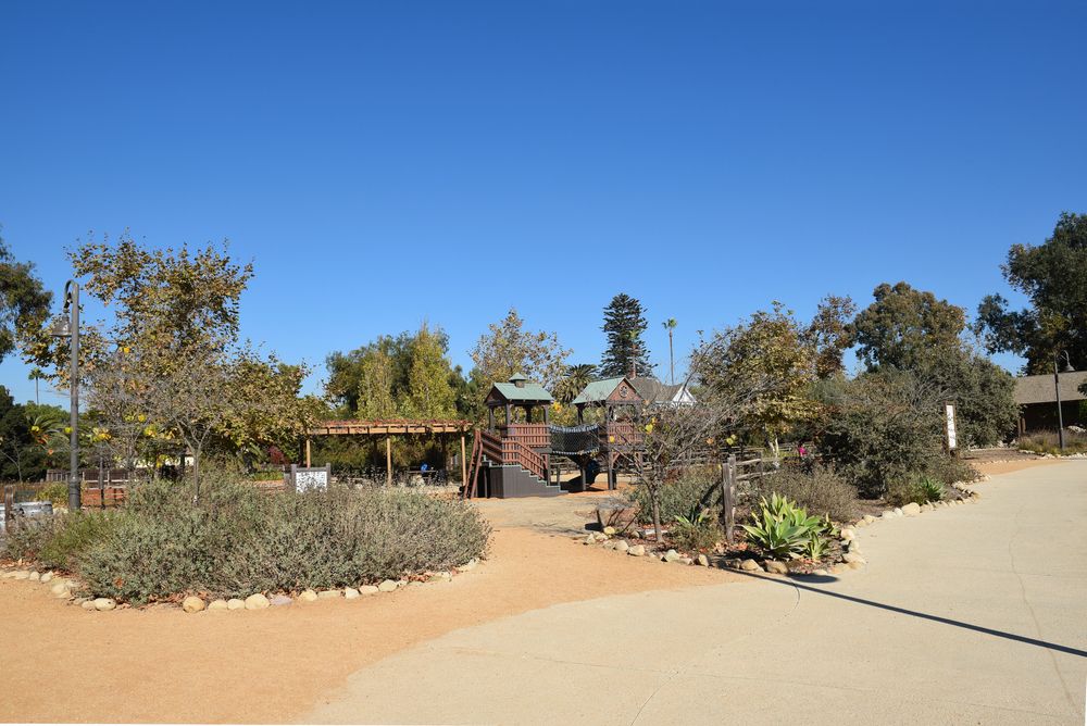 Landscape of Los Rios Park.