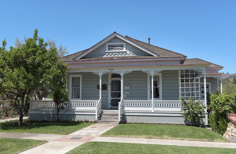 Side exterior view of the O'Neill Museum.