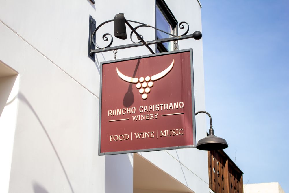 Name sign of Rancho Capistrano Winery.