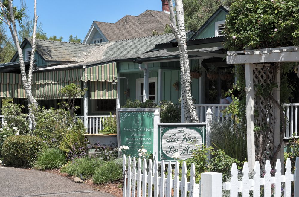 Exterior of Tea House on Los Rios.