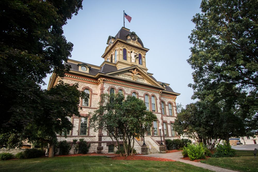 Exterior of Chippewa County Courthouse
