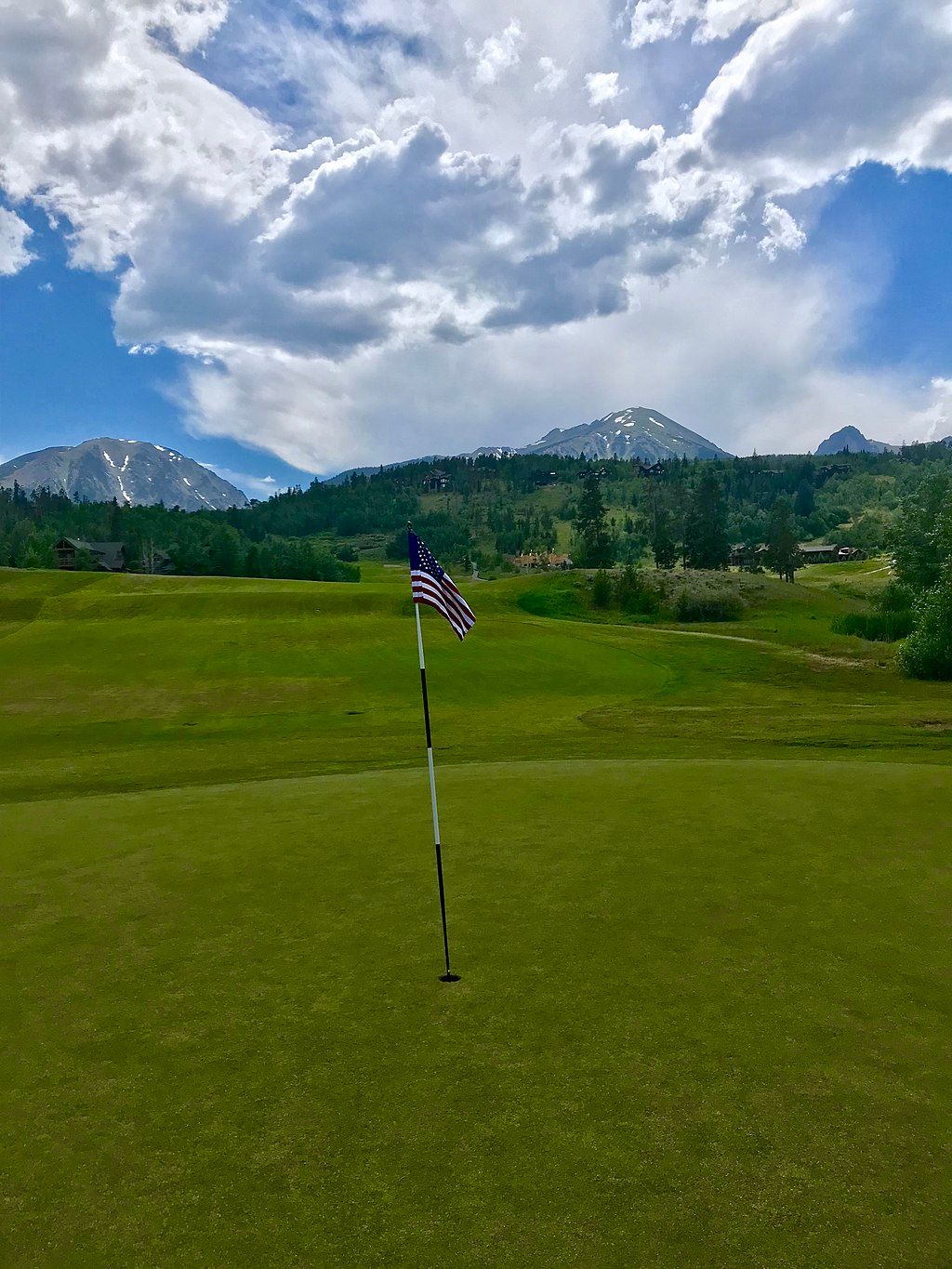 Landscape of Raven Golf Club at Three Peaks