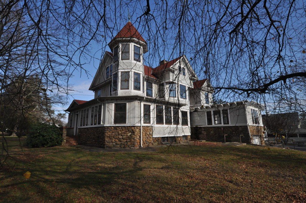 A house at Boothe Memorial Park and Museum