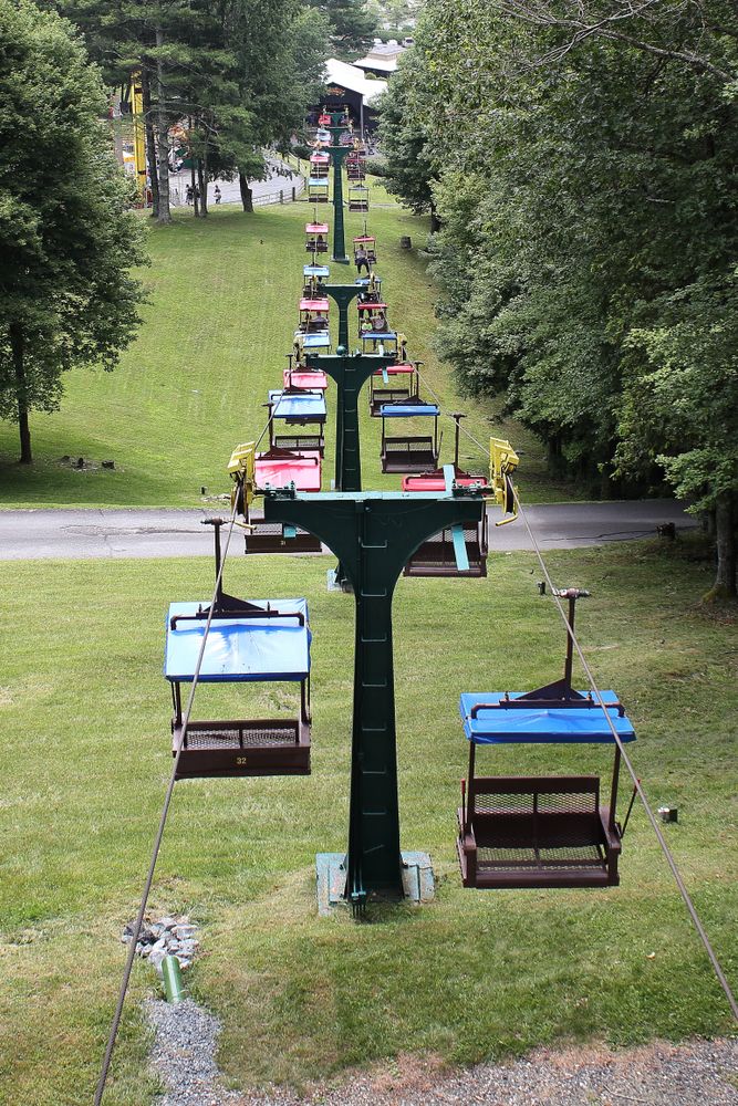 Ski lift chairs in Tweetsie Railroad