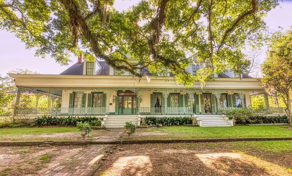 Exterior of the beautiful Myrtles Plantation
