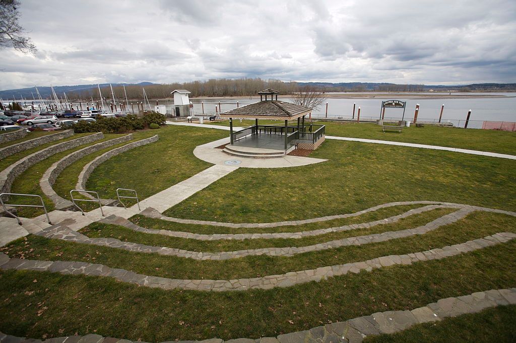 The grounds of Columbia View Park