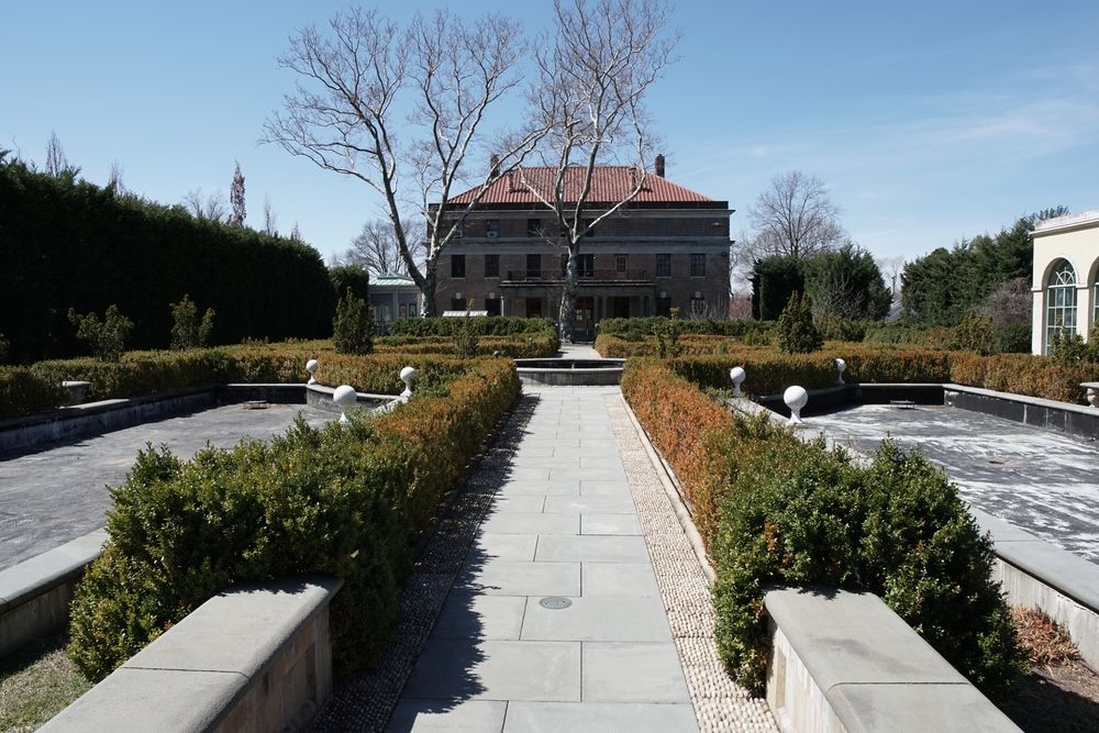 Tuscan garden at Snug Harbor Cultural Center & Botanical Garden