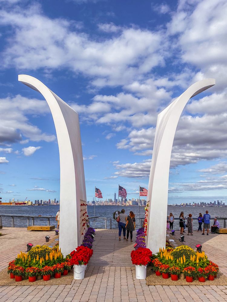 Daytime view of Staten Island September 11 Memorial