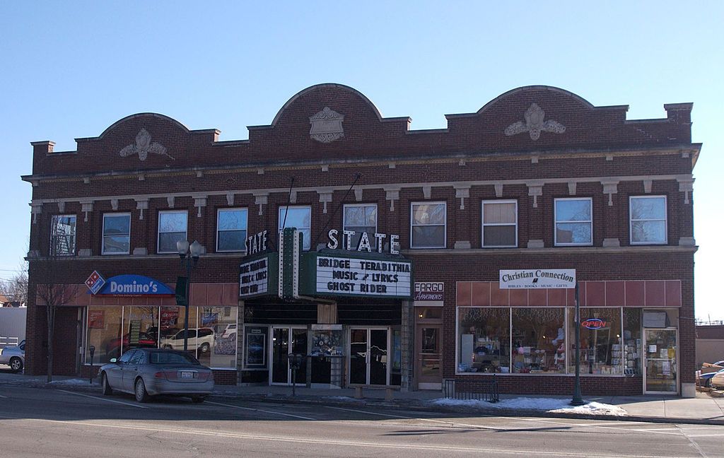 Exterior of the Sycamore State Theater