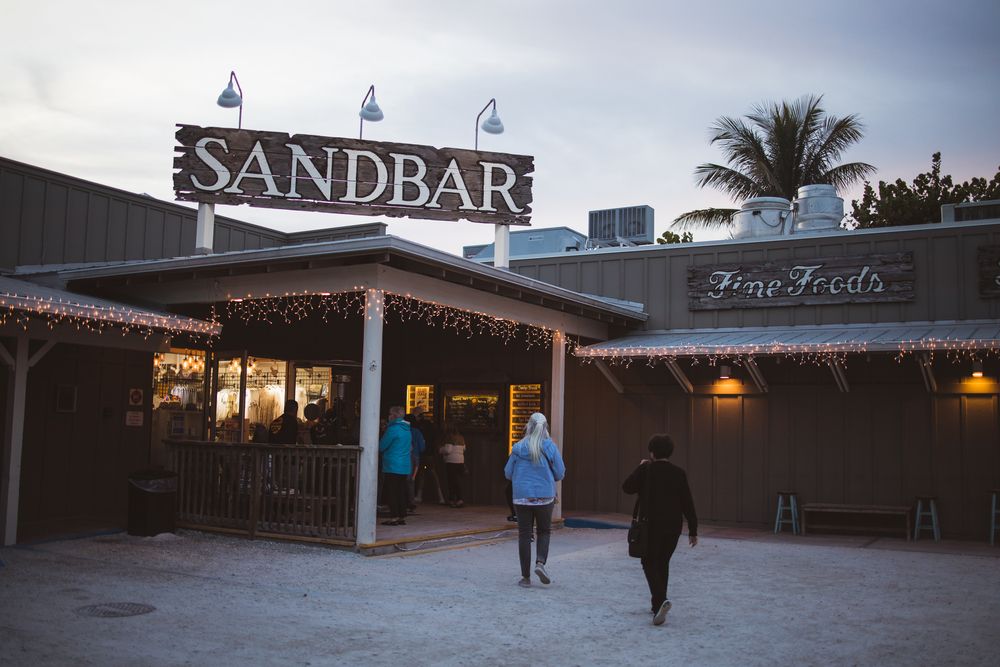 A restaurant at Anna Maria Island