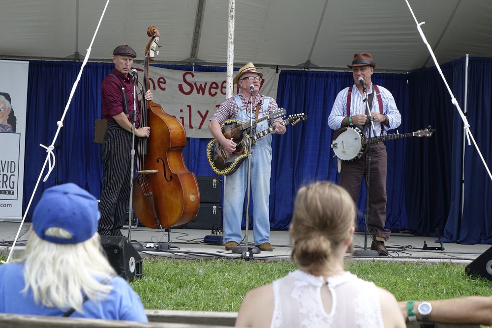 A music show at Missouri State Fair